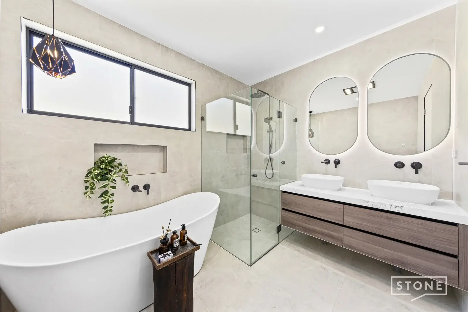 22 Wolger Road 6